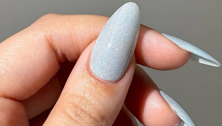 glitter nails