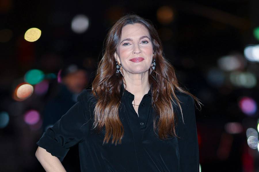 Drew Barrymore arrives to "The Late Show with Stephen Colbert" on January 28, 2025