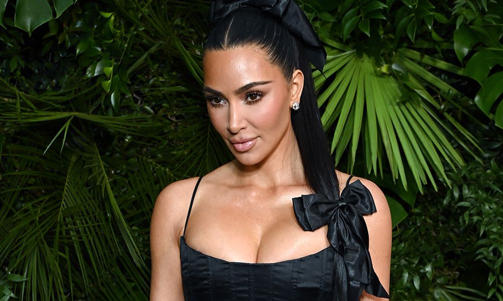 BEVERLY HILLS, CALIFORNIA - MARCH 01: Kim Kardashian attends the CHANEL and Charles Finch Annual Pre-Oscar Dinner at the Polo Lounge at The Beverly Hills Hotel on March 01, 2025 in Beverly Hills, California.