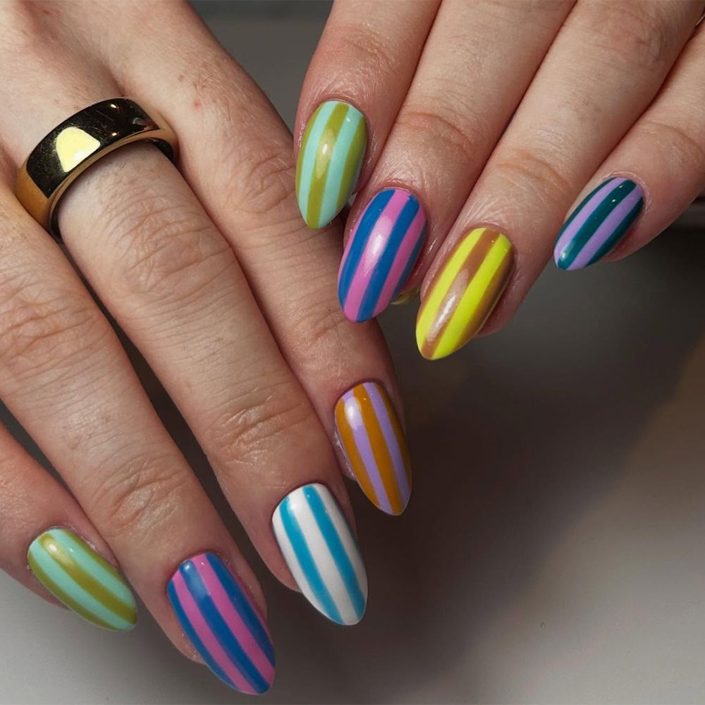 Classic Beach Towel Nails