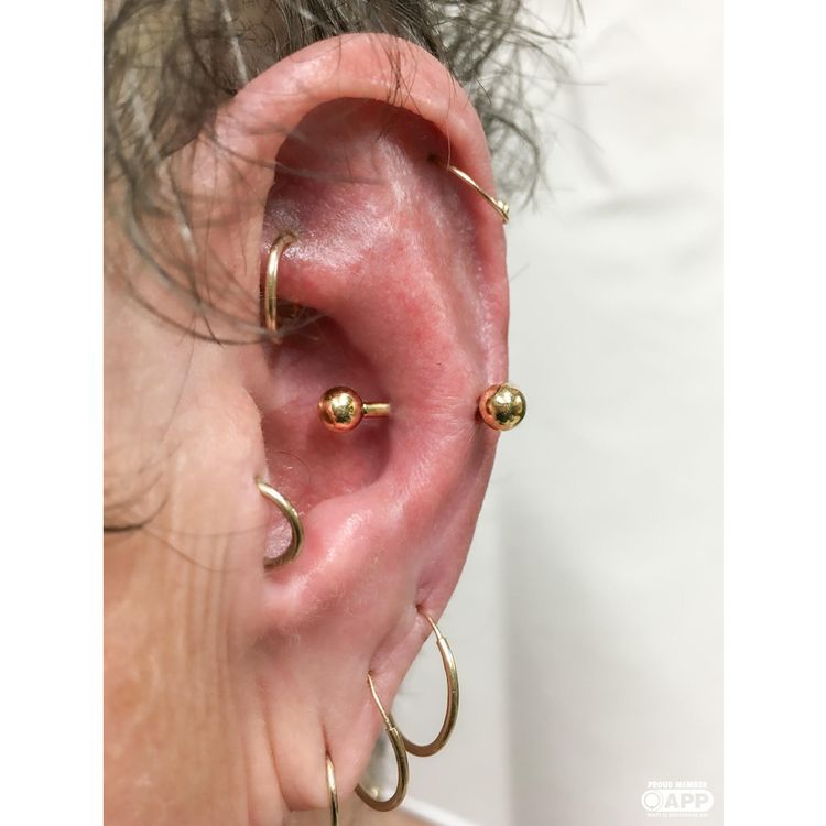 snug-earring