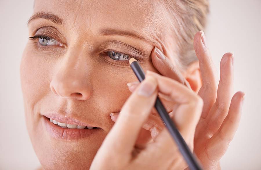 The Ultimate Expert’s Guide to Makeup for Skin Over 50