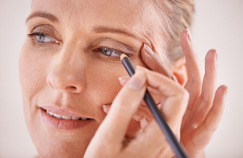 The Ultimate Expert’s Guide to Makeup for Skin Over 50