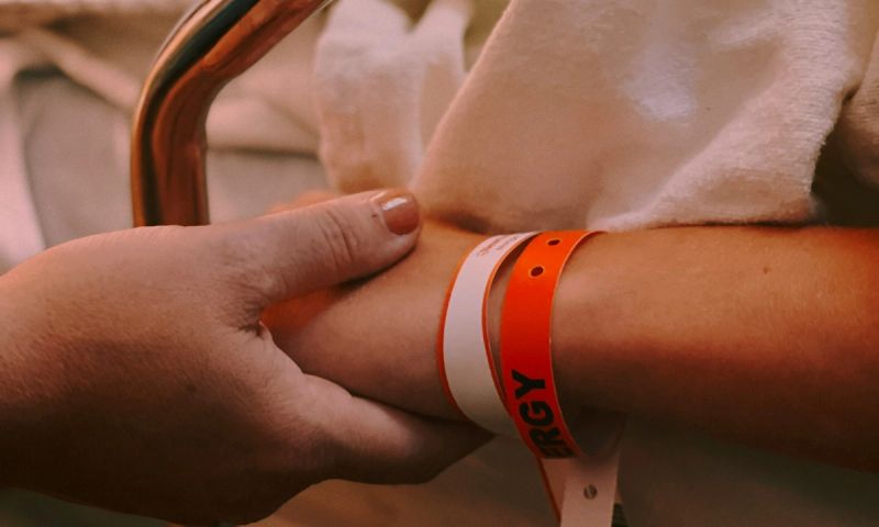 hand holding in the hospital