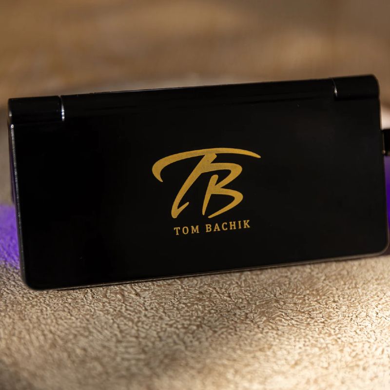 Tom Bachik Nail lamp