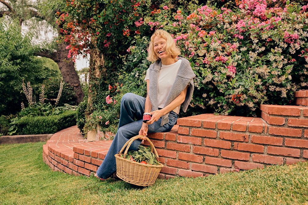 Pamela Anderson for Arrae