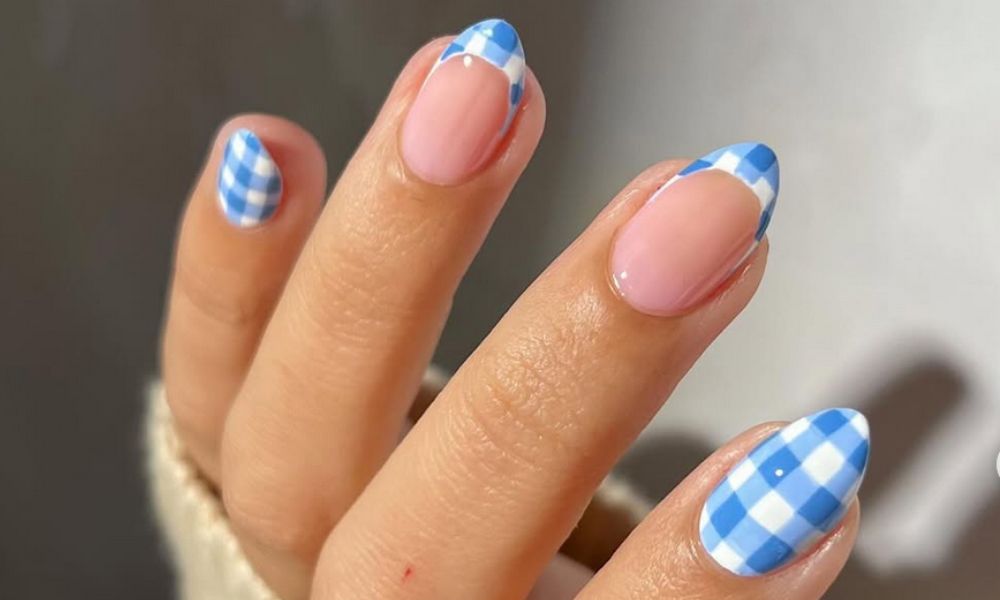 blue and white checkered nails