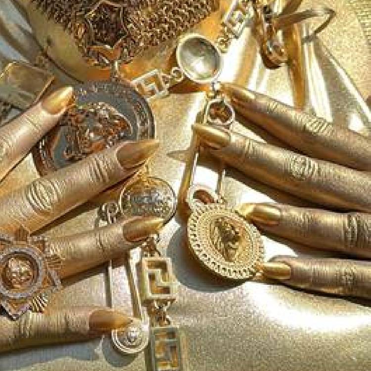 Meg Stalter manicure 2026 Emmy Awards