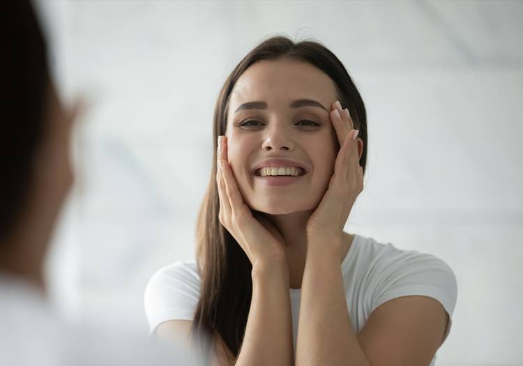 Use face-blotting papers before applying makeup
