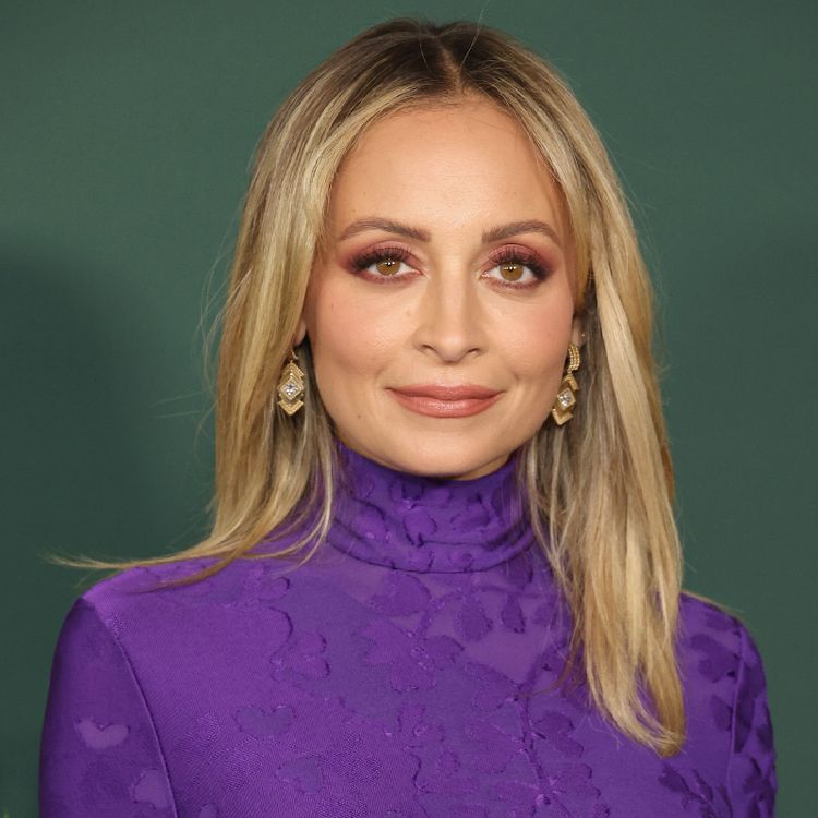 Nicole Richie's Poreless Skin and Sky-High Lashes