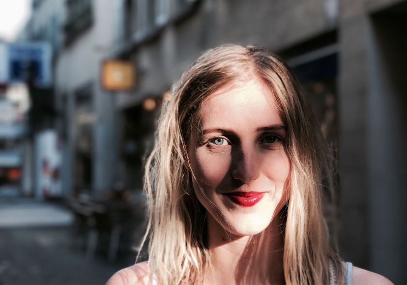 8 Tips For Managing Rosacea in the Summer