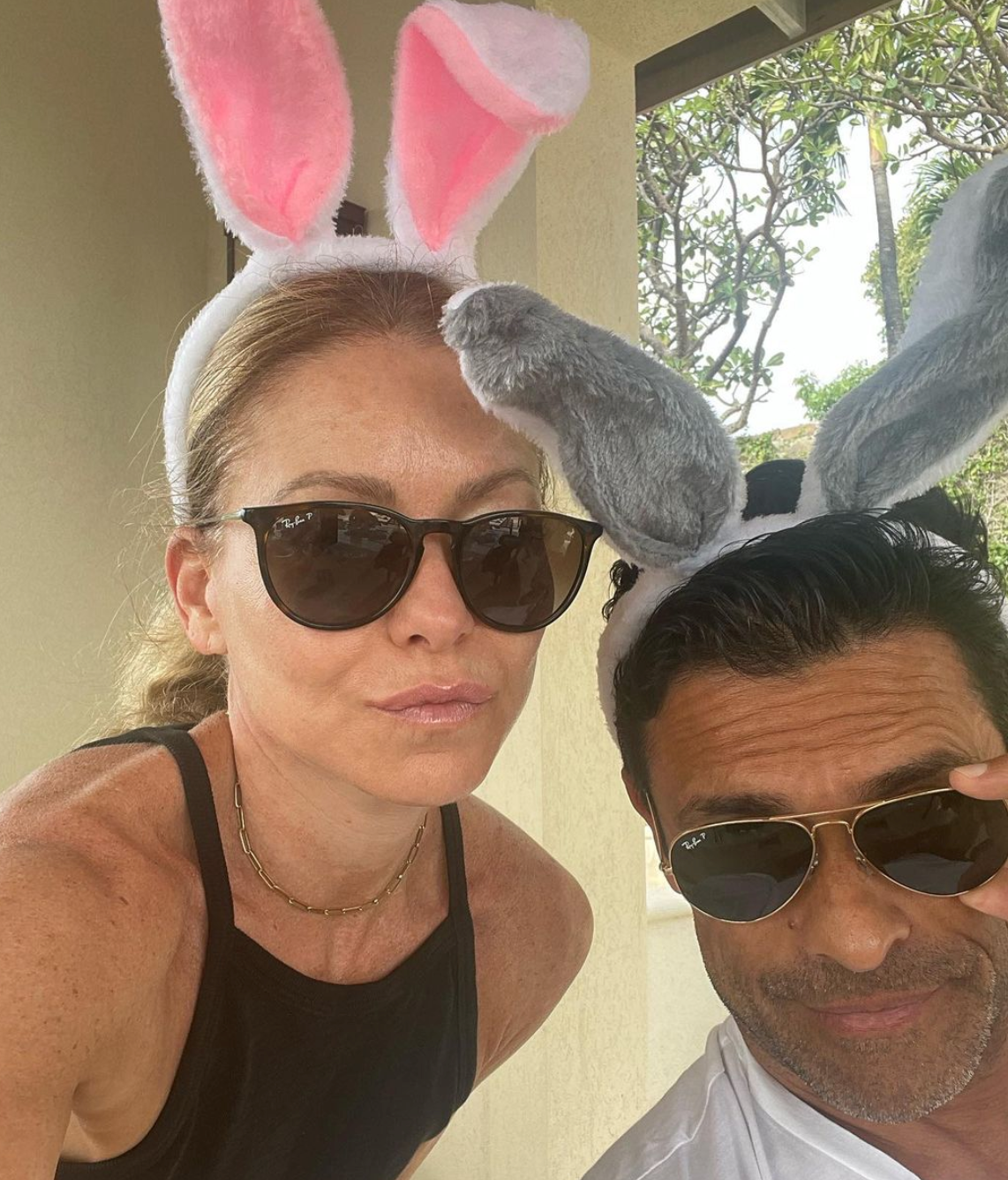 Kelly Ripa, 52