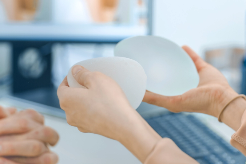 Here’s What Top Plastic Surgeons Want You to Know About the New FDA Breast Implants Guidance