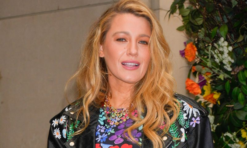 Blake Lively's floral nails