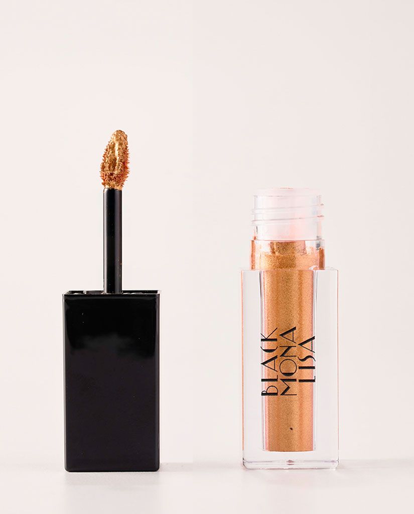 Black Mona Lisa Beauty Liquid Shimmer in Gatsby