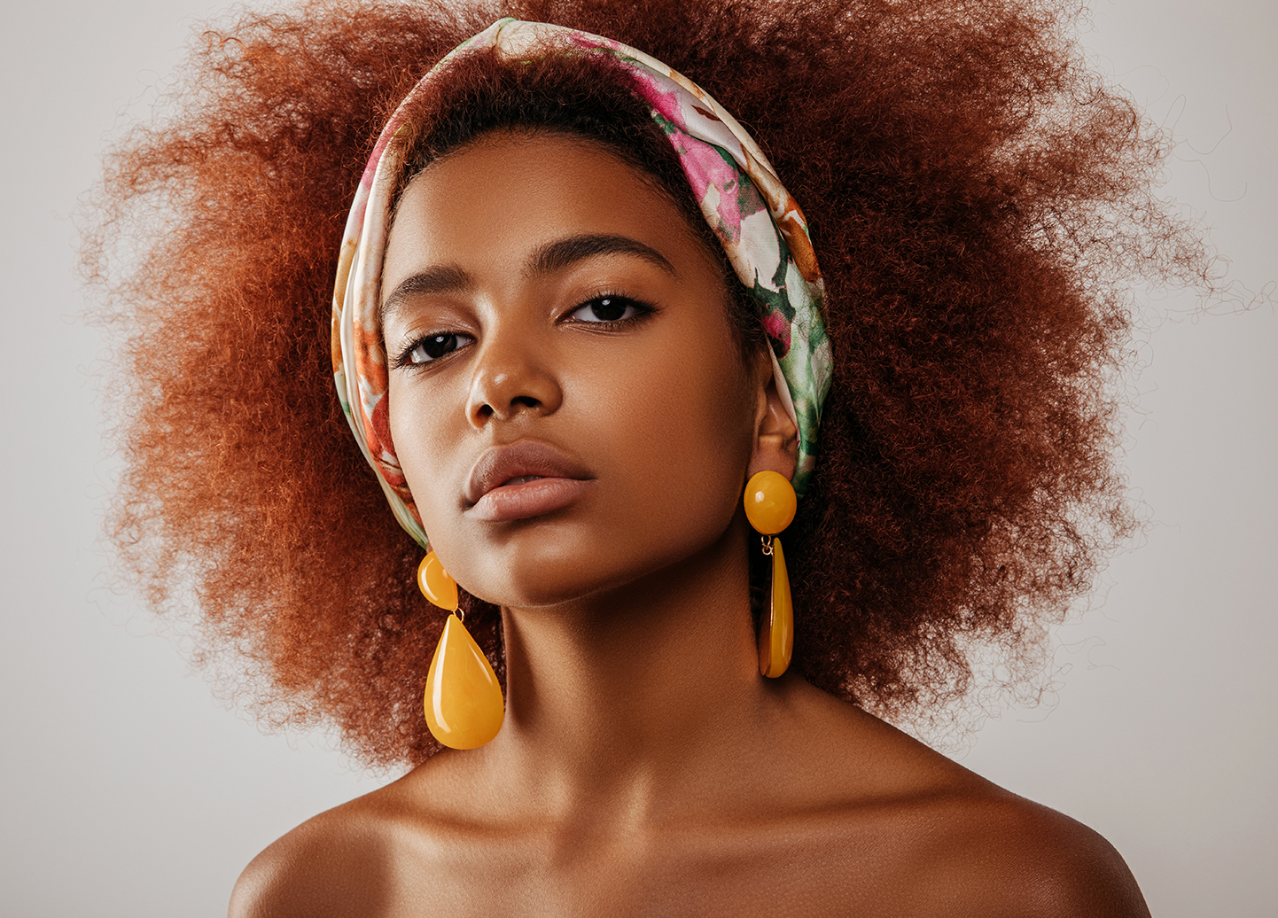 10 Ways to ‘Lift’ and Sculpt Your Cheeks With Makeup