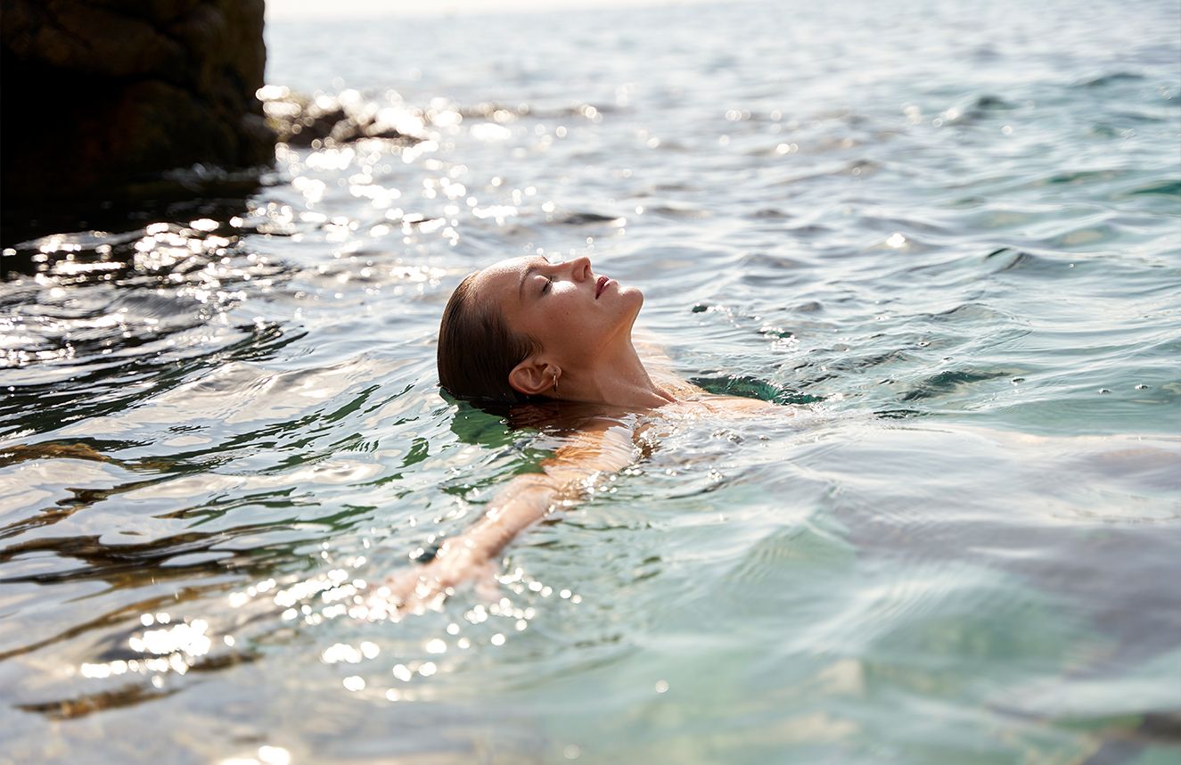 TikTok’s “Bowl Method” Trend Is the Hair Hack of the Summer