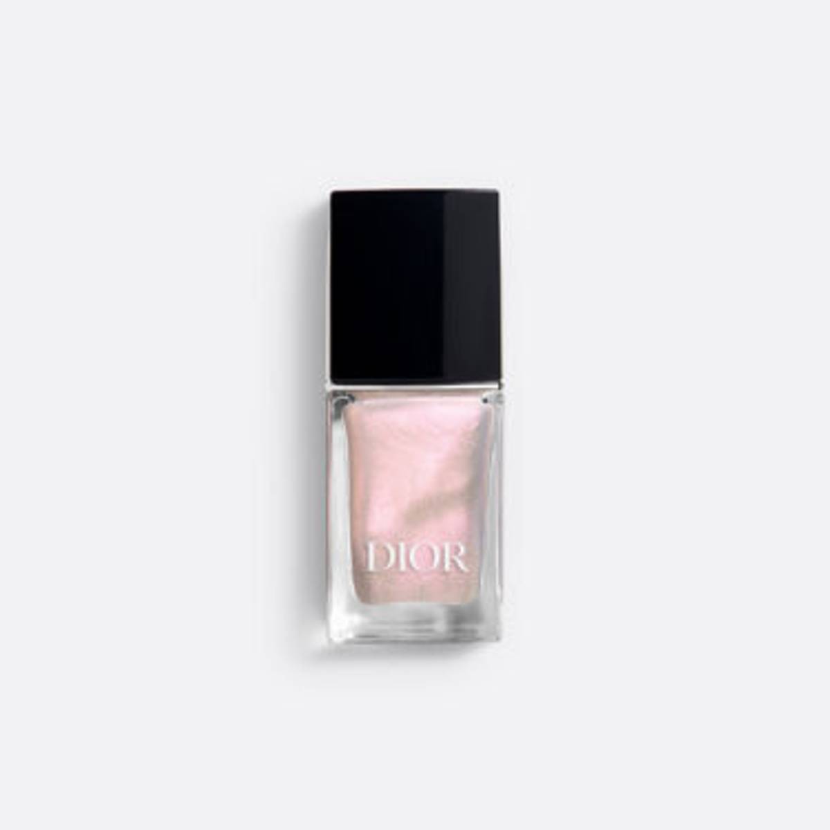 Dior nail polish in Montaigne