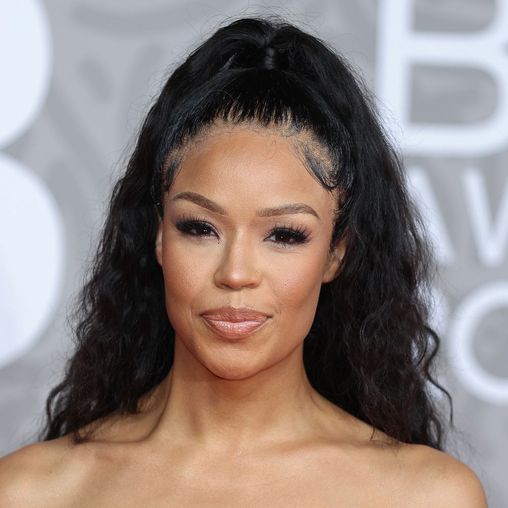Sarah Jane Crawford wearing a high ponytail on the red carpet