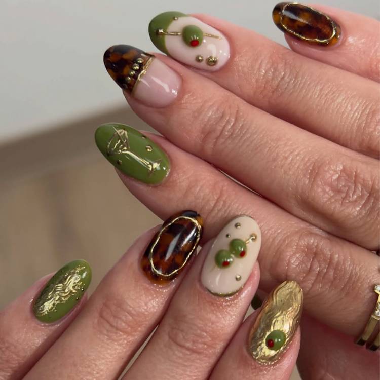 Dirty Martini nails