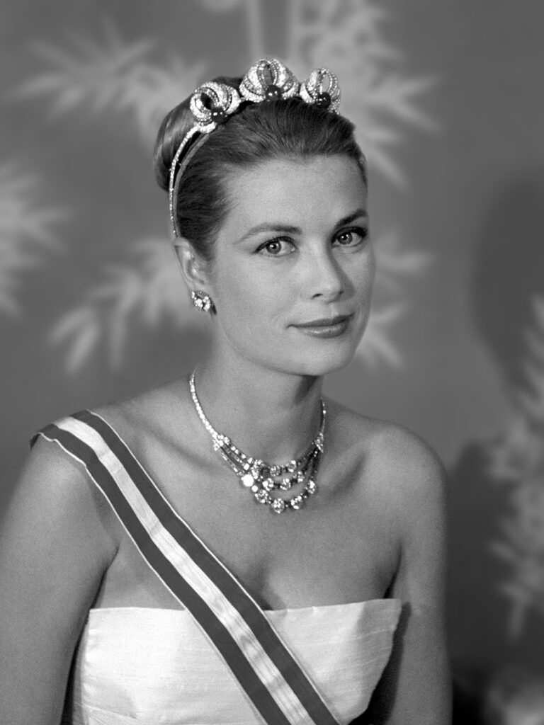 Princess Grace Kelly official portrait
