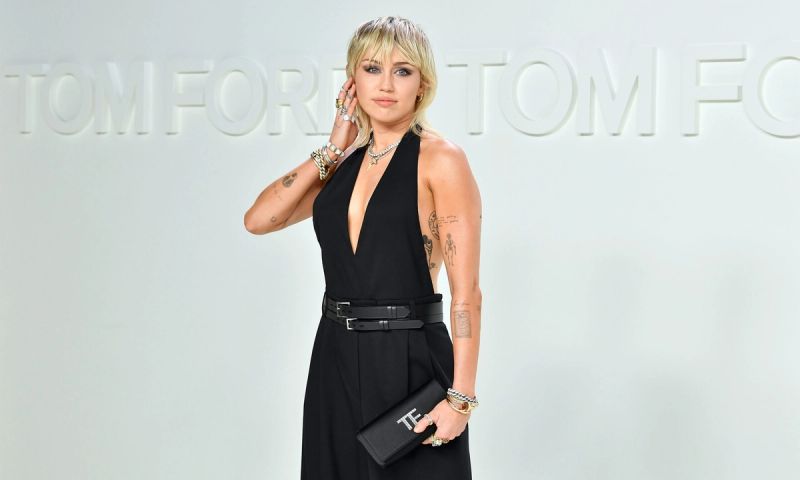 miley cyrus brunette