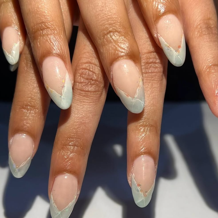 Marbled V French Nails