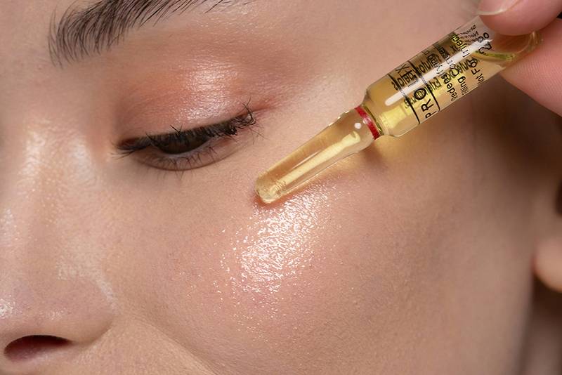 The Best Antioxidants for Sensitive Skin, According to Dermatologists