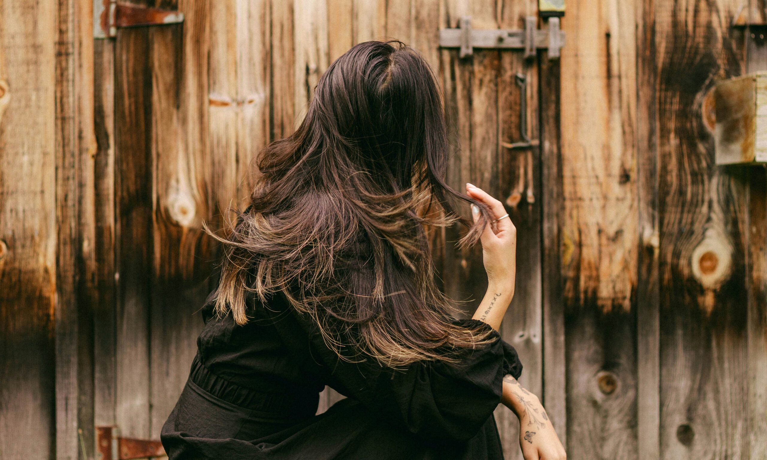 Mushroom Brown Hair Is the Earthy Brunette Shade Everyone’s Obsessed With