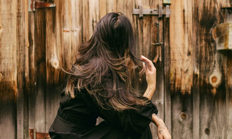 Mushroom Brown Hair Is the Earthy Brunette Shade Everyone’s Obsessed With