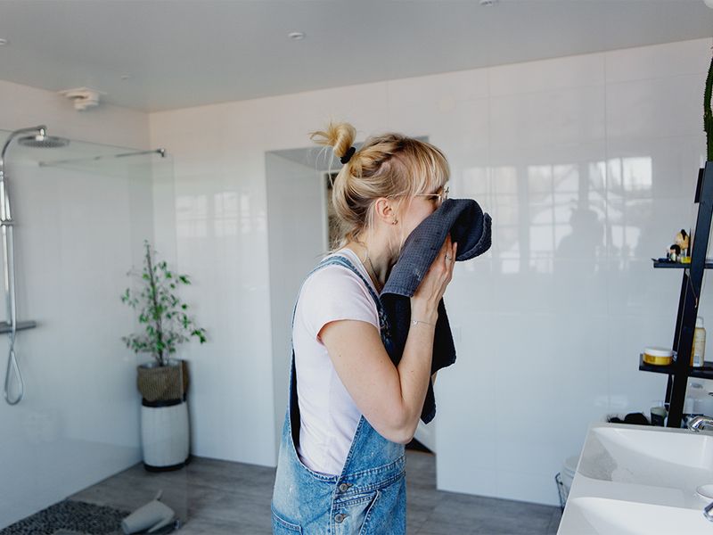 Why This Celeb Aesthetician Says the Most Important Time for Your Skin Care Is 3 p.m.