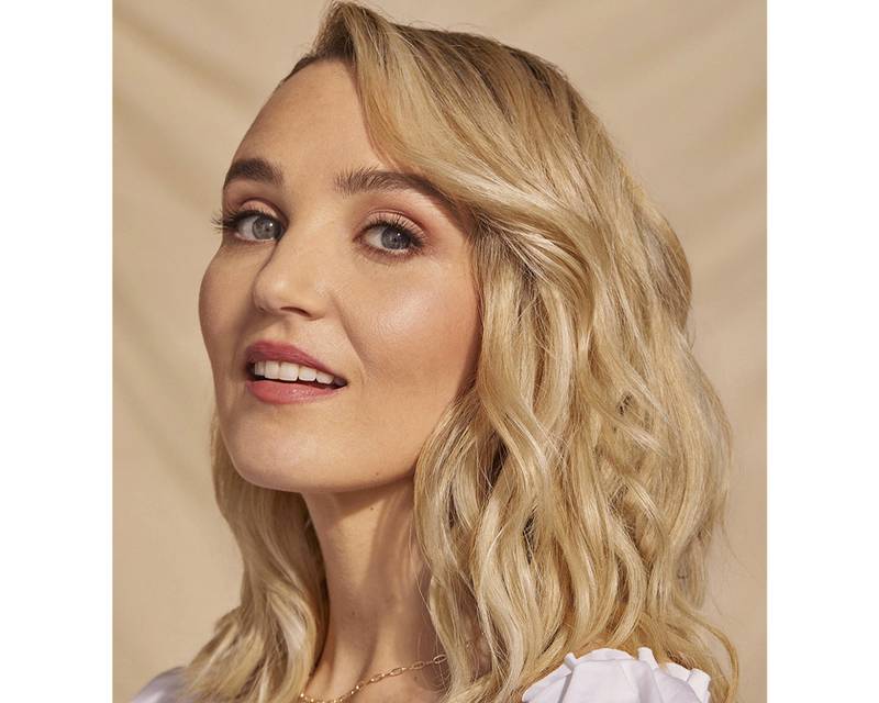 Chloe Fineman on the $4 Conditioner That ‘Saves’ Her Hair and the Makeup Palette Everyone’s Using Backstage at SNL