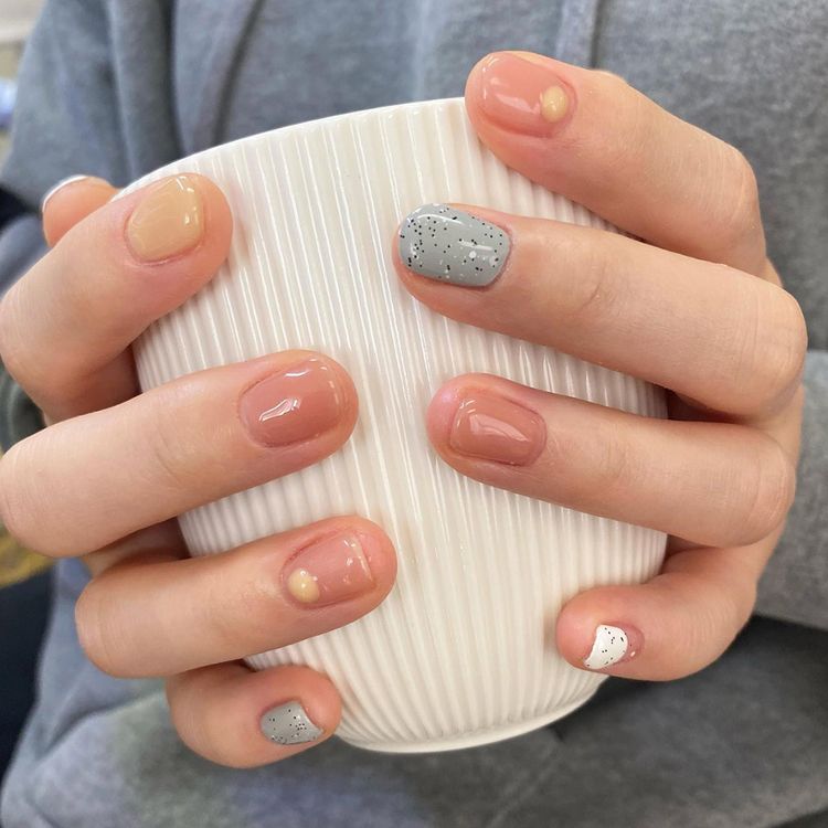 Mixed manicure syrup nails