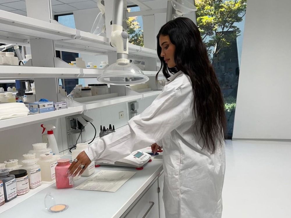 Kylie Jenner Faces Backlash for Unsanitary Practices in Her Cosmetics Lab
