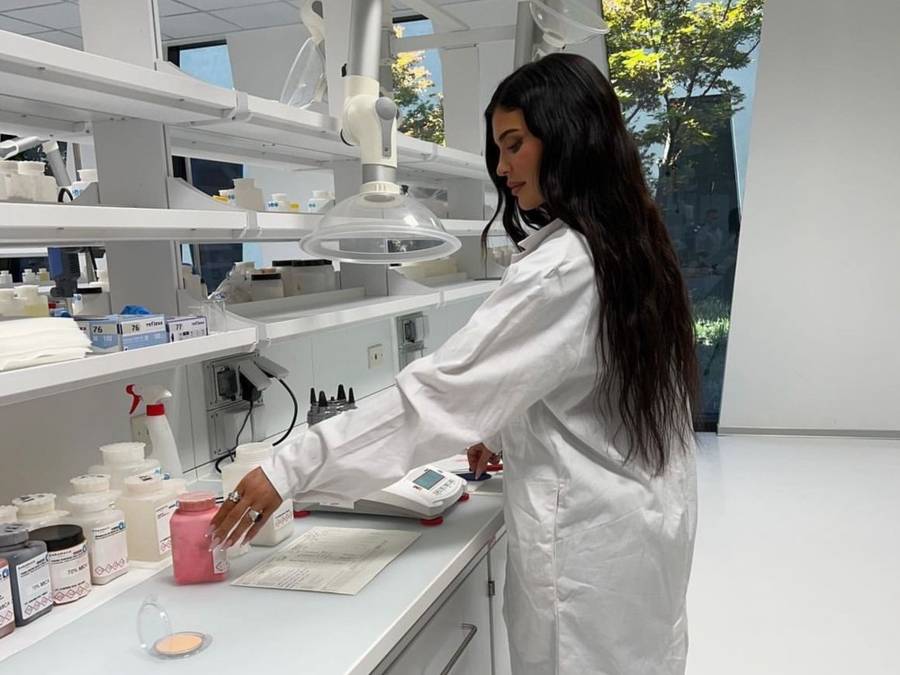 Kylie Jenner Faces Backlash for Unsanitary Practices in Her Cosmetics Lab
