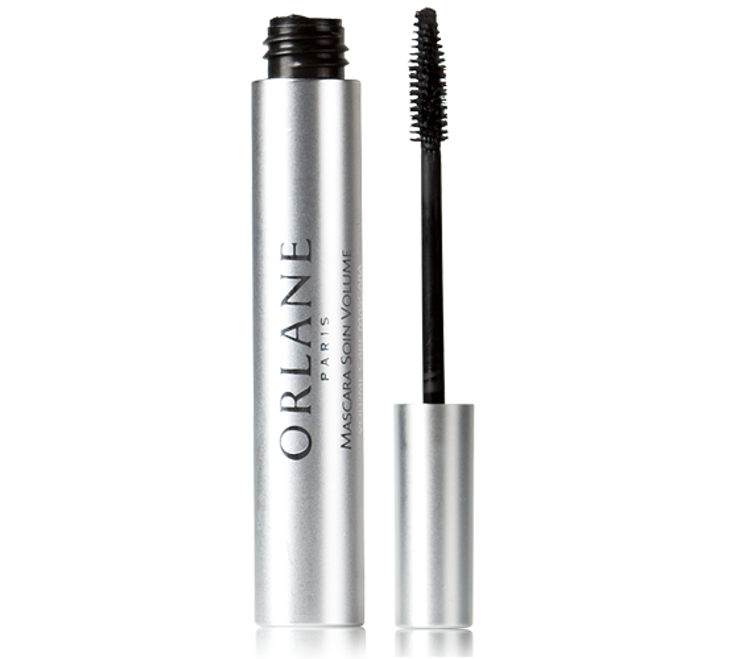 On Your Lashes: Mile-long Lashes