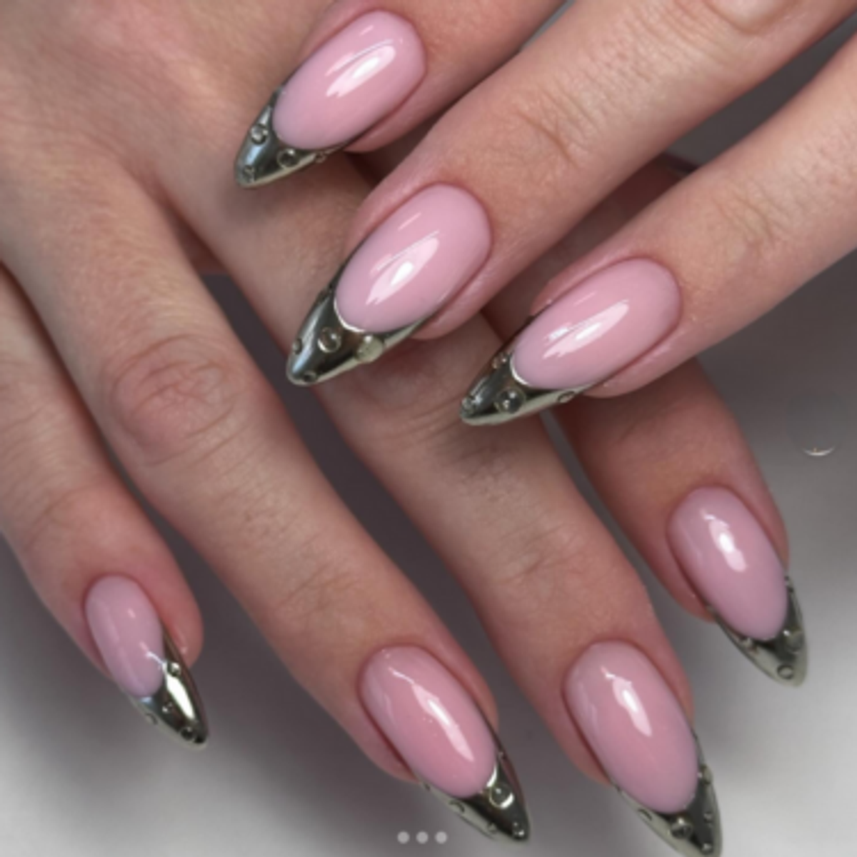 mirror chrome nails by @cosmeticbykatrin