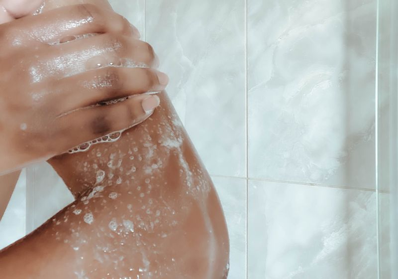 4 Signs Metals in Your Water Are Damaging Your Skin