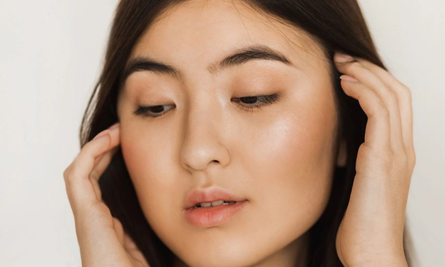 Follian brightening serum for dark spots