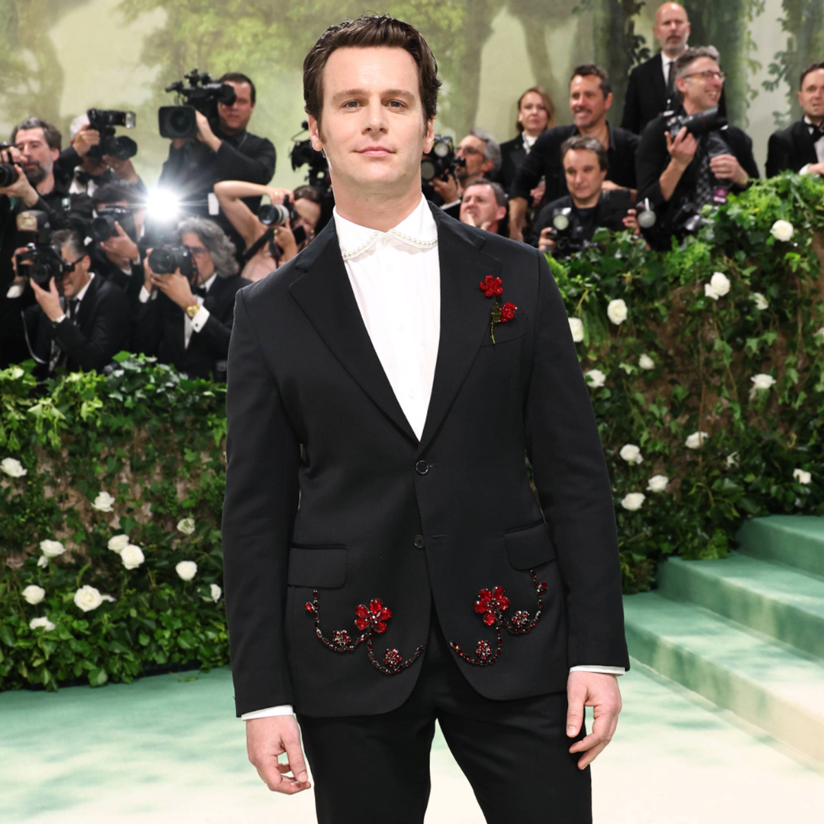 Jonathan Groff met gala 2024