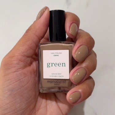 mocha mousse nails 3