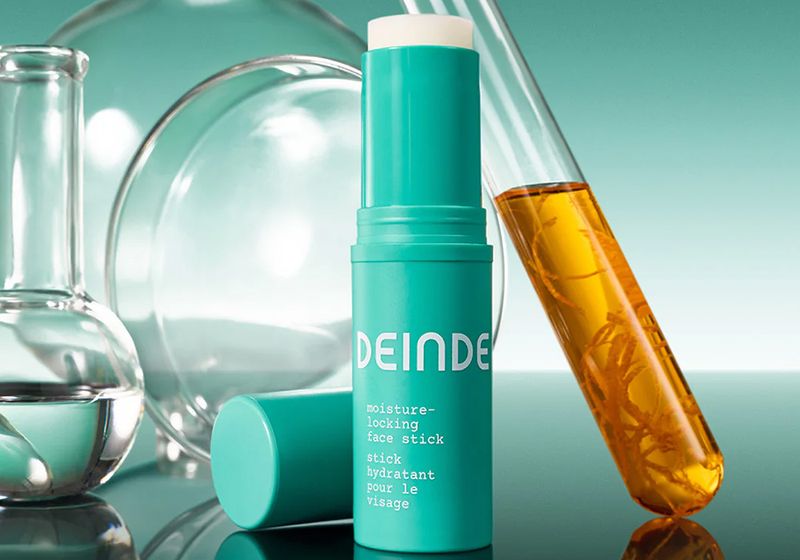 deinde-moisture-locking-face-stick