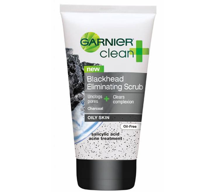 Garnier: Clean Blackhead Eliminating Scrub