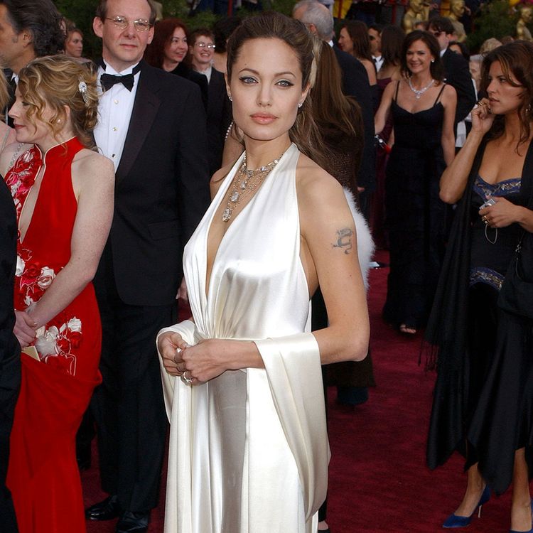 Angelina Jolie oscars 2004