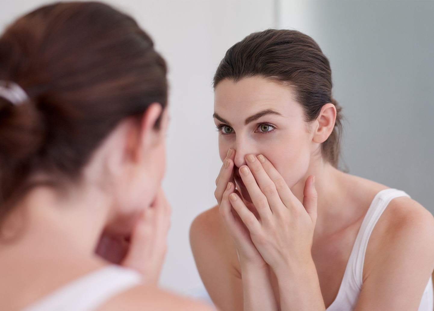 The Ideal Skin-Care Plan for Acne-Prone Skin in Your 40s