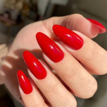 classic red nails