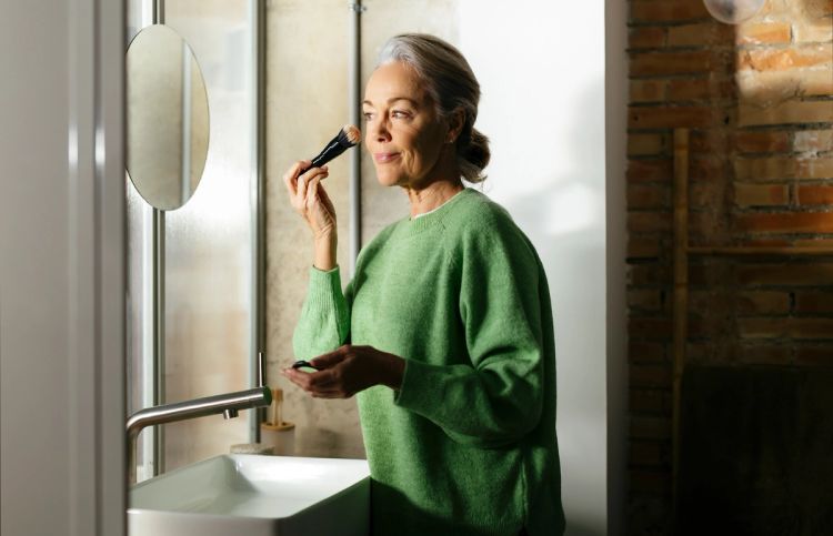 look younger with makeup