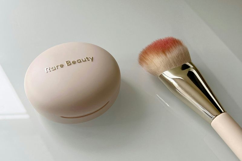 The 5 Best Powder Blushes for Mature Skin, According to a Celebrity Makeup Artist