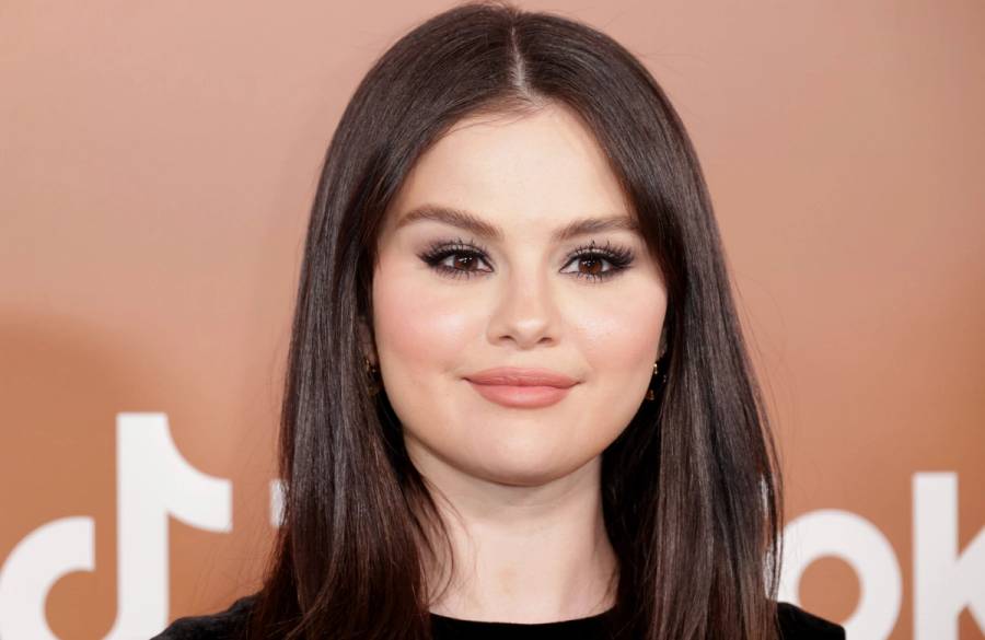 Shoppers Say Selena Gomez’s Go-to Eye Cream Makes Eyes Look ’10 Years Younger’