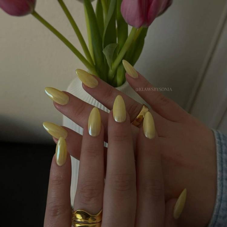 Butter Yellow